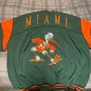 RARE VINTAGE U MIAMI JACKET IN AMAZING CONDITION